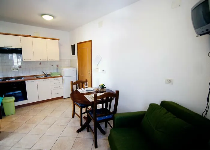 Apartments Ida Cres