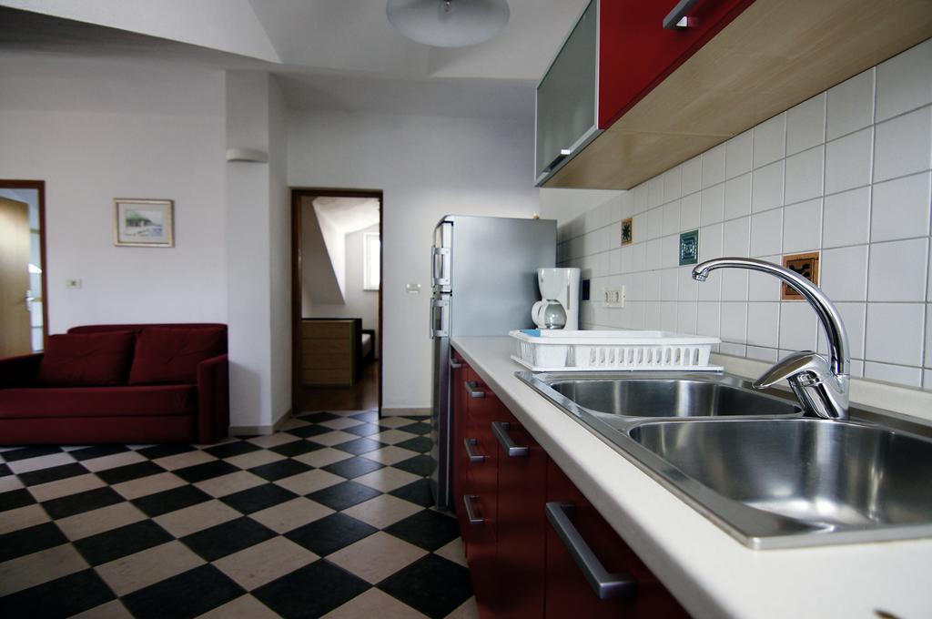 Apartments Ida Cres Apartment